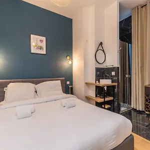 Off Majesti In Montmartre - Rue Pierre Fontaine Apartment Paris